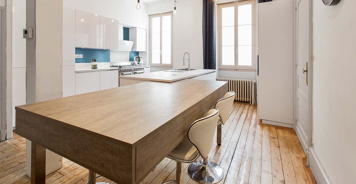 15 idées d'îlot central avec espace repas : pour des moments conviviaux